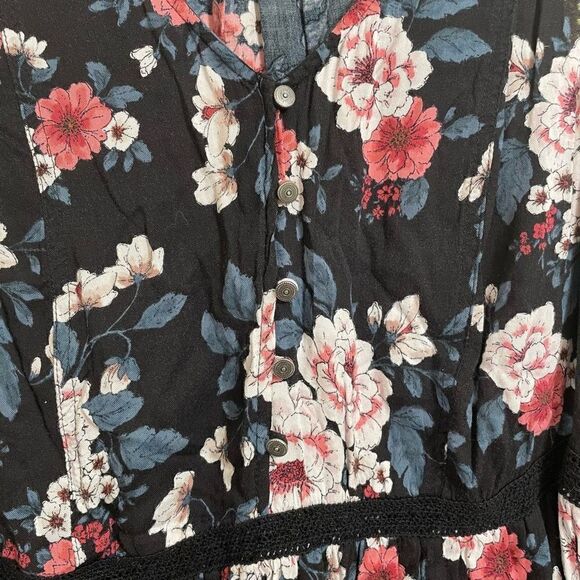 Torrid Black Pink Blue Floral V Neck Button Down Tunic Style Tank, 00 M/L - Picture 5 of 5
